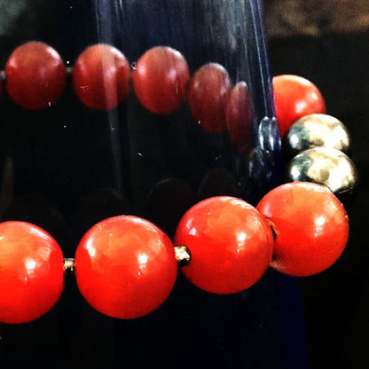 Deep Orange Cat's Eye Stretch Bracelet // Glass Beaded Bracelet