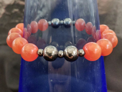 Deep Orange Cat's Eye Stretch Bracelet // Glass Beaded Bracelet